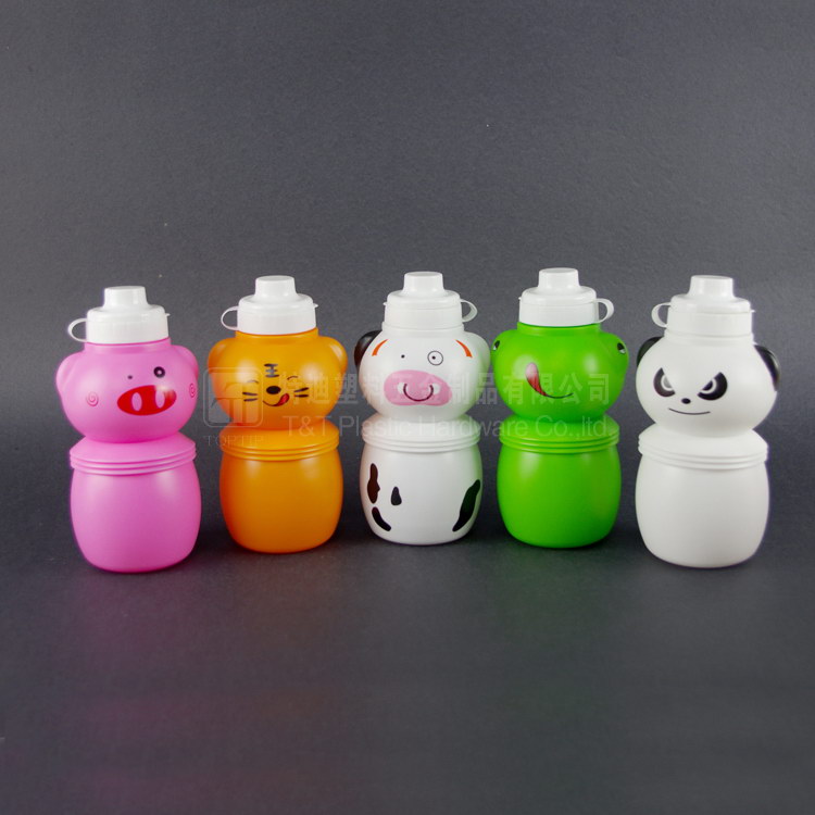 本厂专利产品食品级材质运动图案折叠水瓶可爱 本厂专利产品食品级材质运动图案折叠水瓶可爱